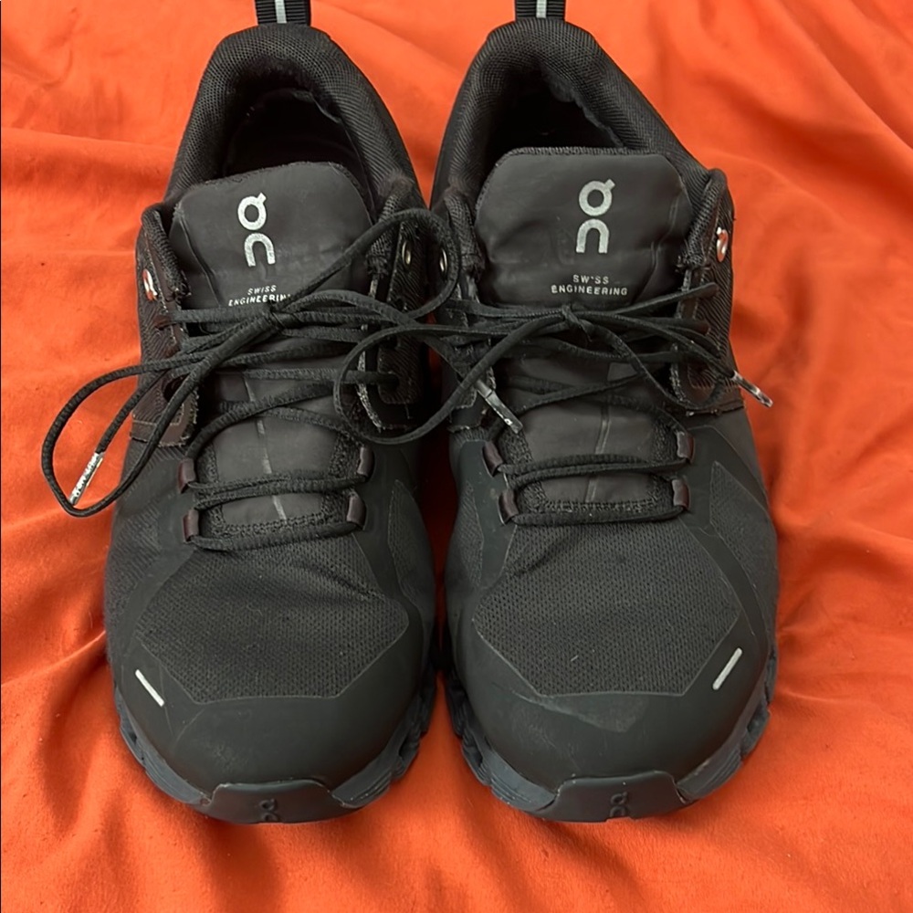 On Running Men's Black Running Shoes
